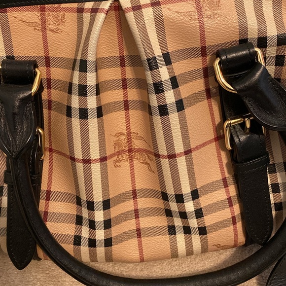 Burberry bag - Picture 2 of 7